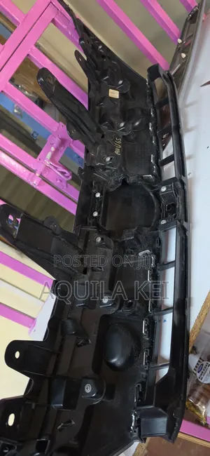 Harrier 2019 Grille With Camera