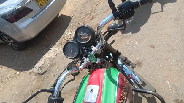 Bajaj Boxer 100 2021 Red - thumbnail 2