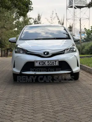 Toyota Vitz 2015 White
