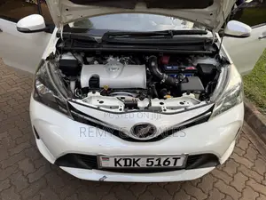 Toyota Vitz 2015 White