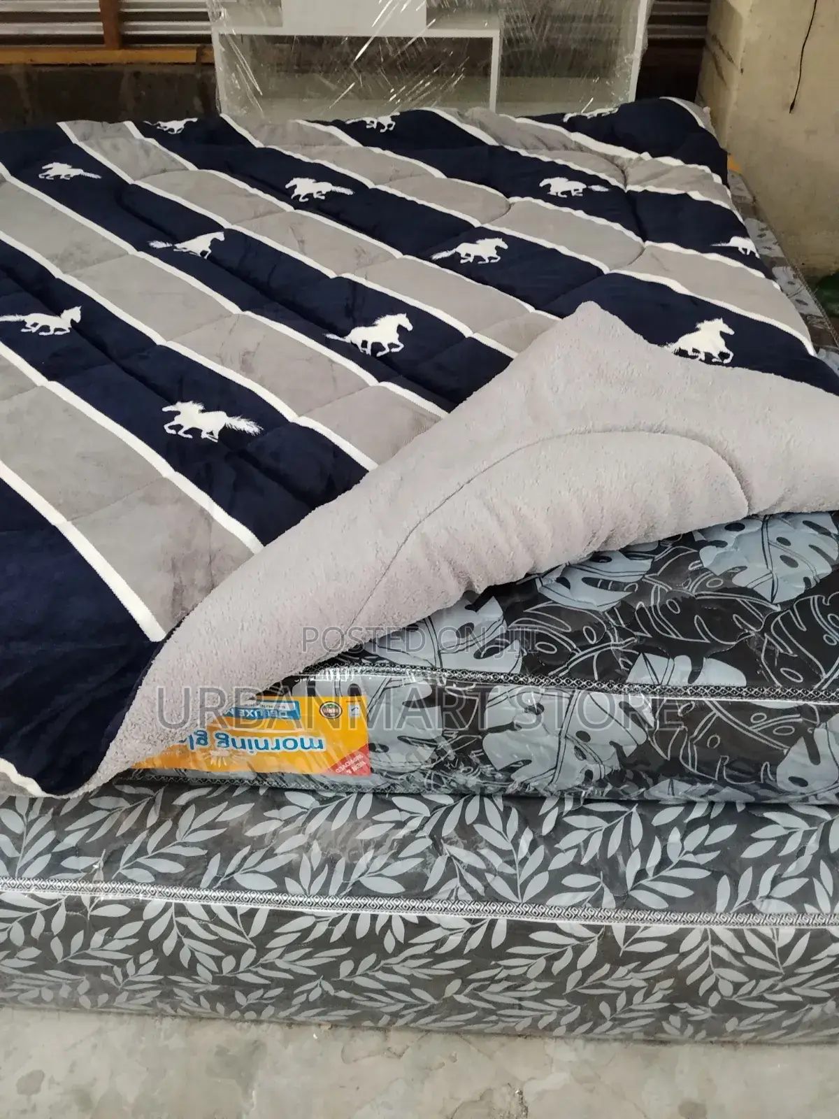All-Season Woolen Duvet 5x6 6x6