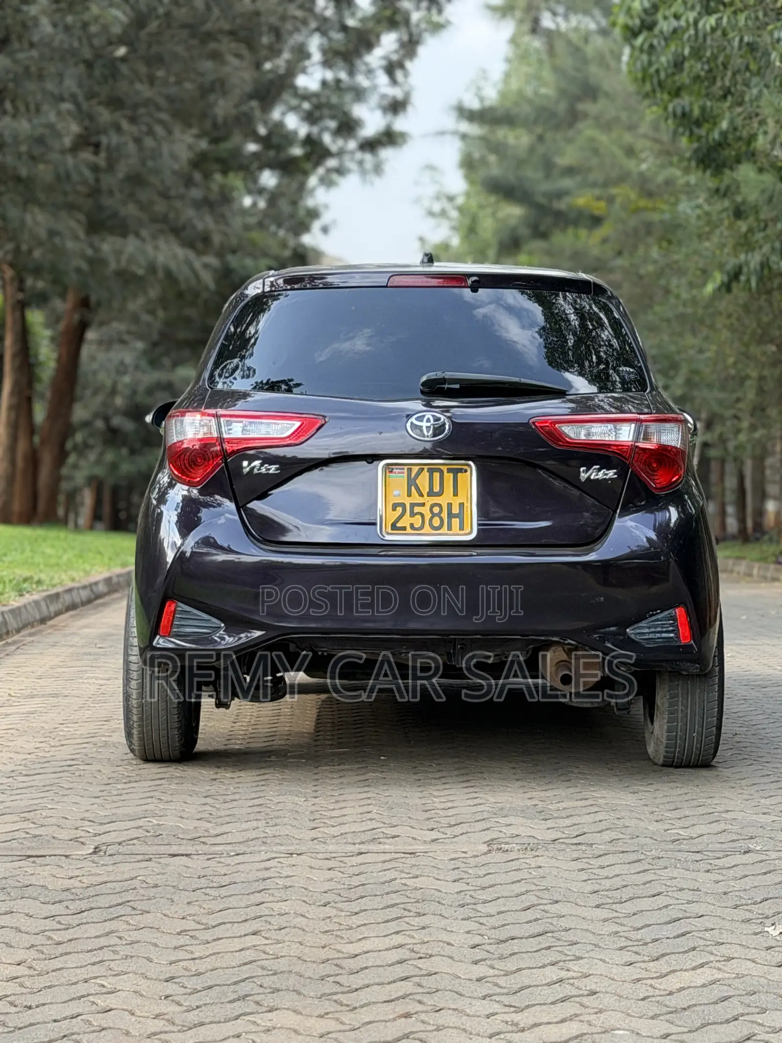 Toyota Vitz 2018 Purple