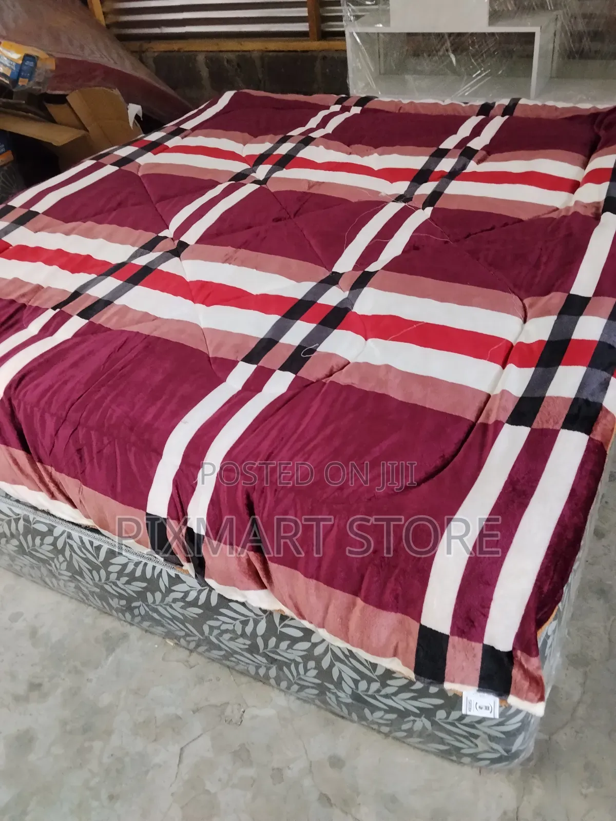 Comfortable Woolen Duvet for All Seasons 5 by 6, 6 by 6