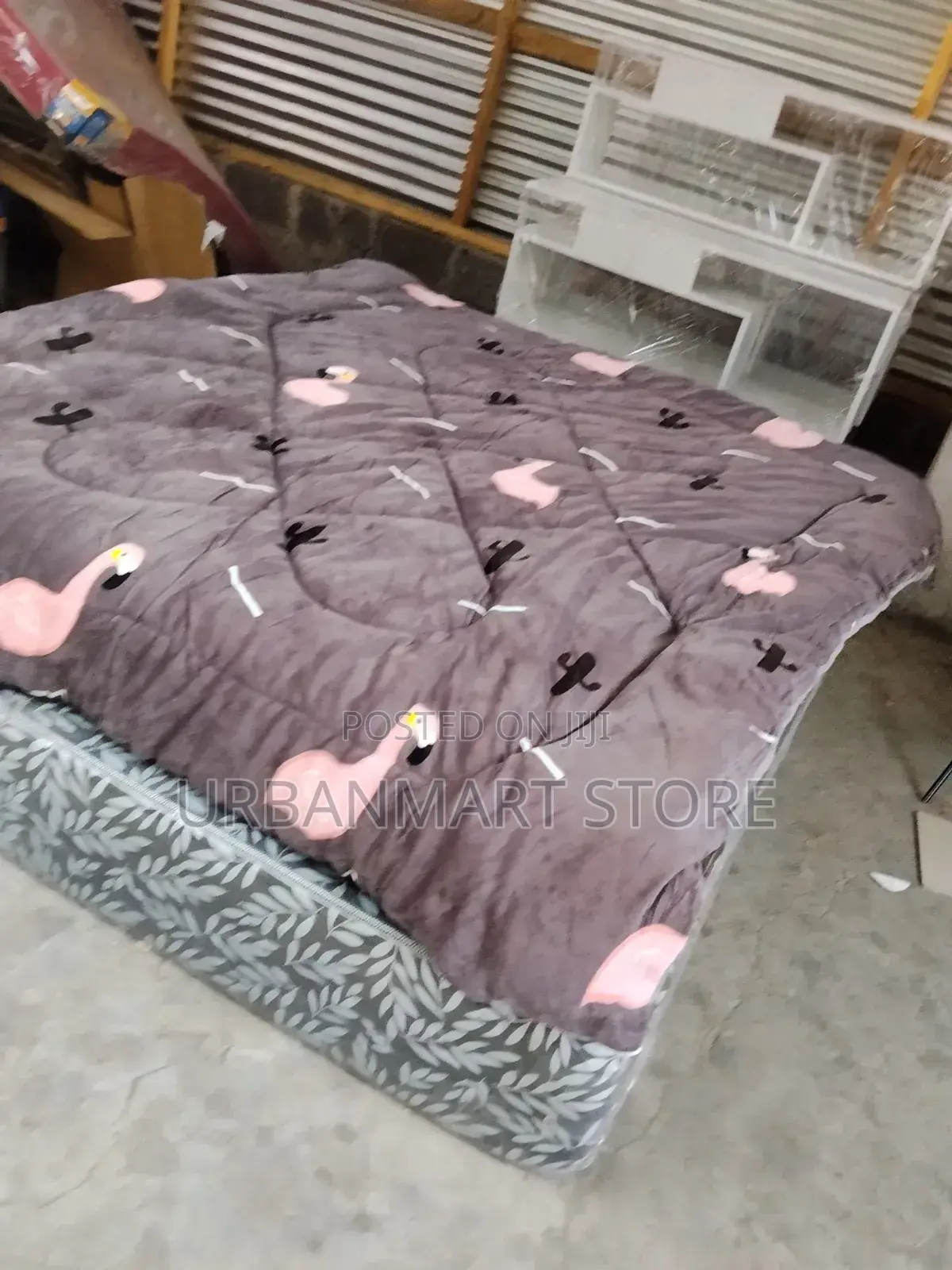 With Only 1500 Get a Warm Woolen Duvet, 5 by 6,6 by 6