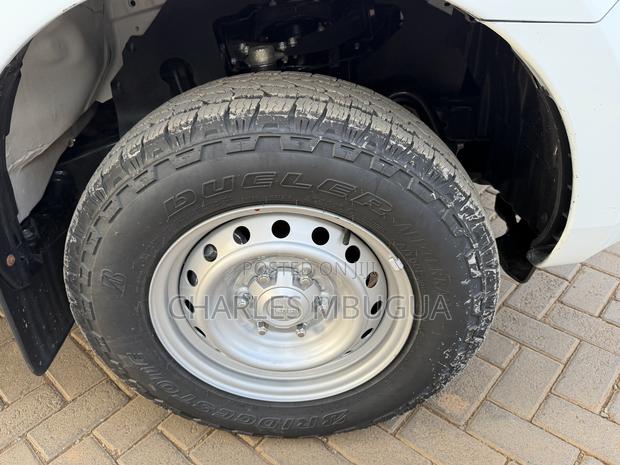 New Isuzu D-MAX 2025 White - thumbnail 6