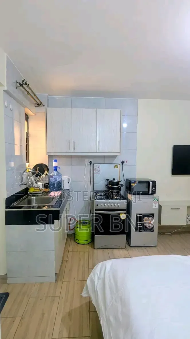 Studio Airbnb in Juja
Just 50 Meters From the Thika Super Highway