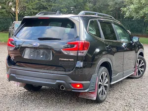 Subaru Forester Premium AWD 2019 Black