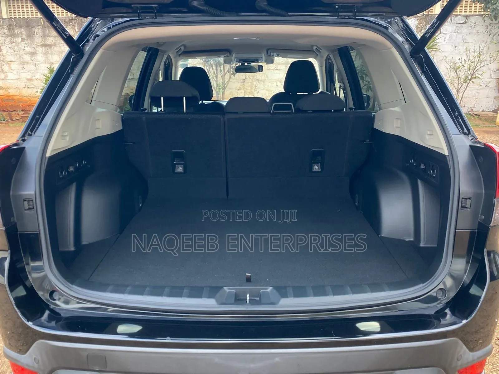 Subaru Forester Premium AWD 2019 Black