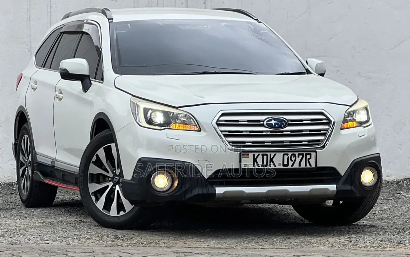 Subaru Outback 2017 White