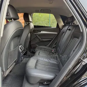 Audi Q5 2.0T Premium AWD quattro 2019 Black