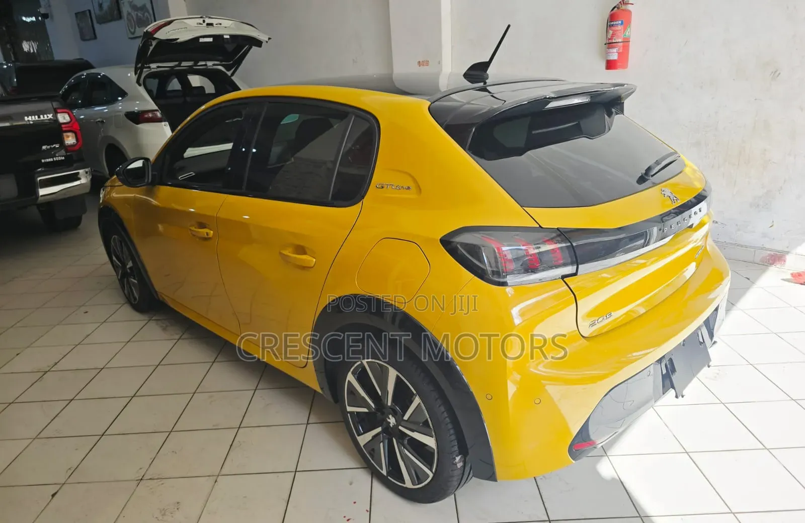 Peugeot 208 2020 Yellow
