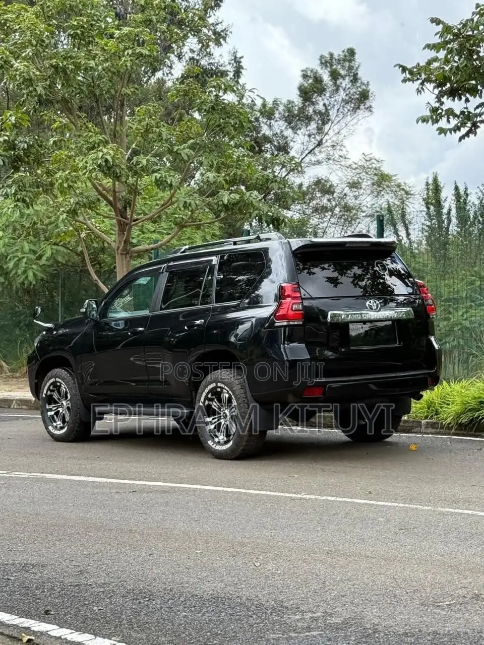 Toyota Land Cruiser Prado 2018 Black