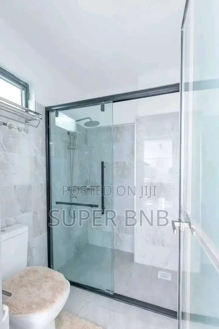 Airbnb Studio Apartment in Prestigious Lavington Valley Arcad