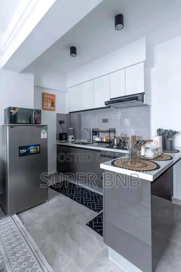 Airbnb Studio Apartment in Prestigious Lavington Valley Arcad - thumbnail 5