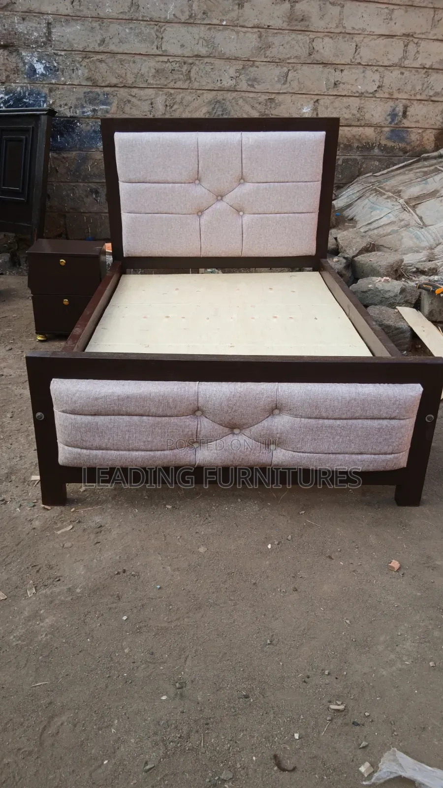 4x6 New Model Dark Chocolate +1side Table