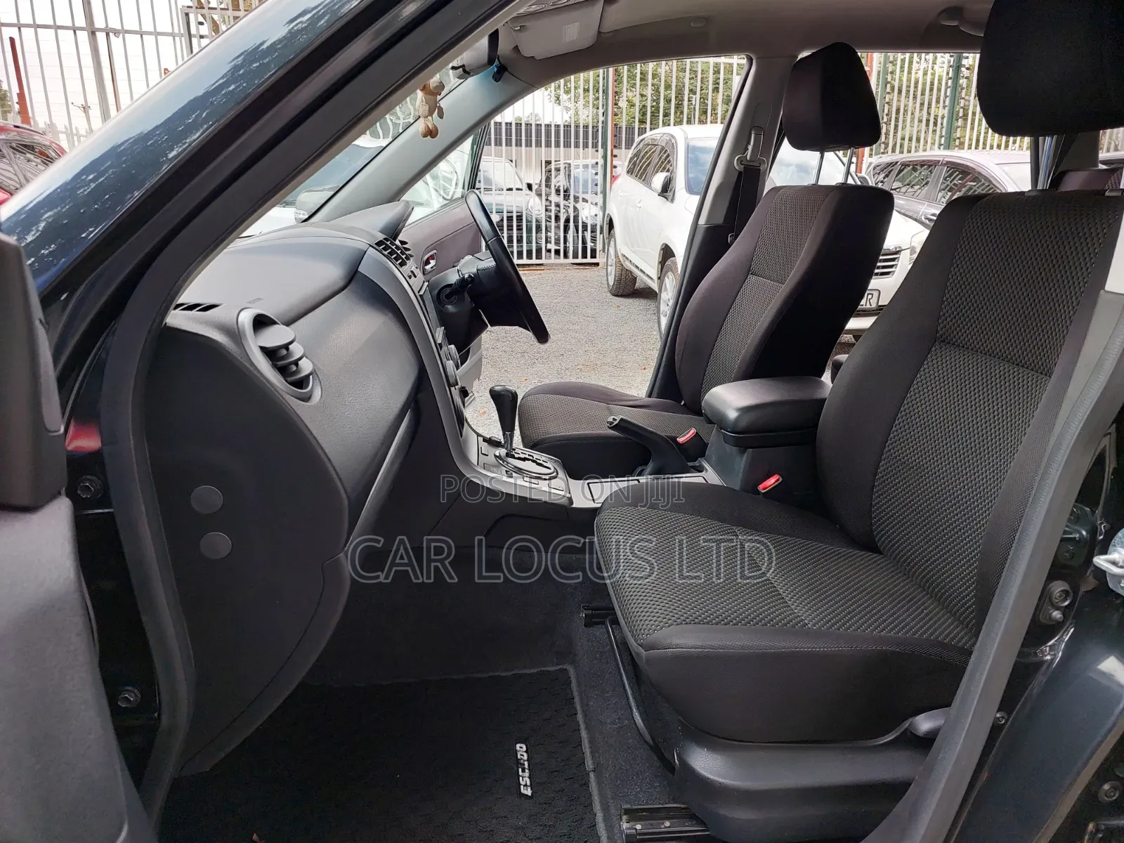 Suzuki Escudo 2011 Black