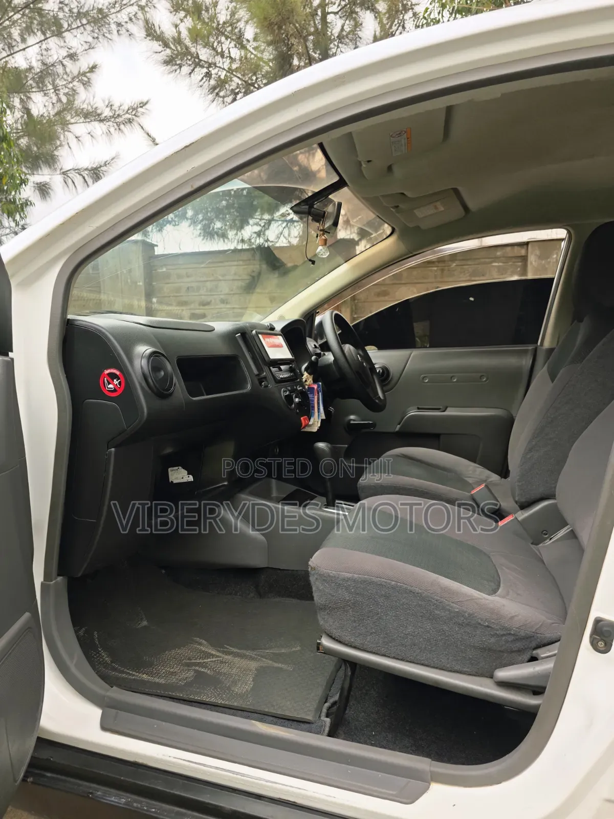 Nissan Advan 2015 White