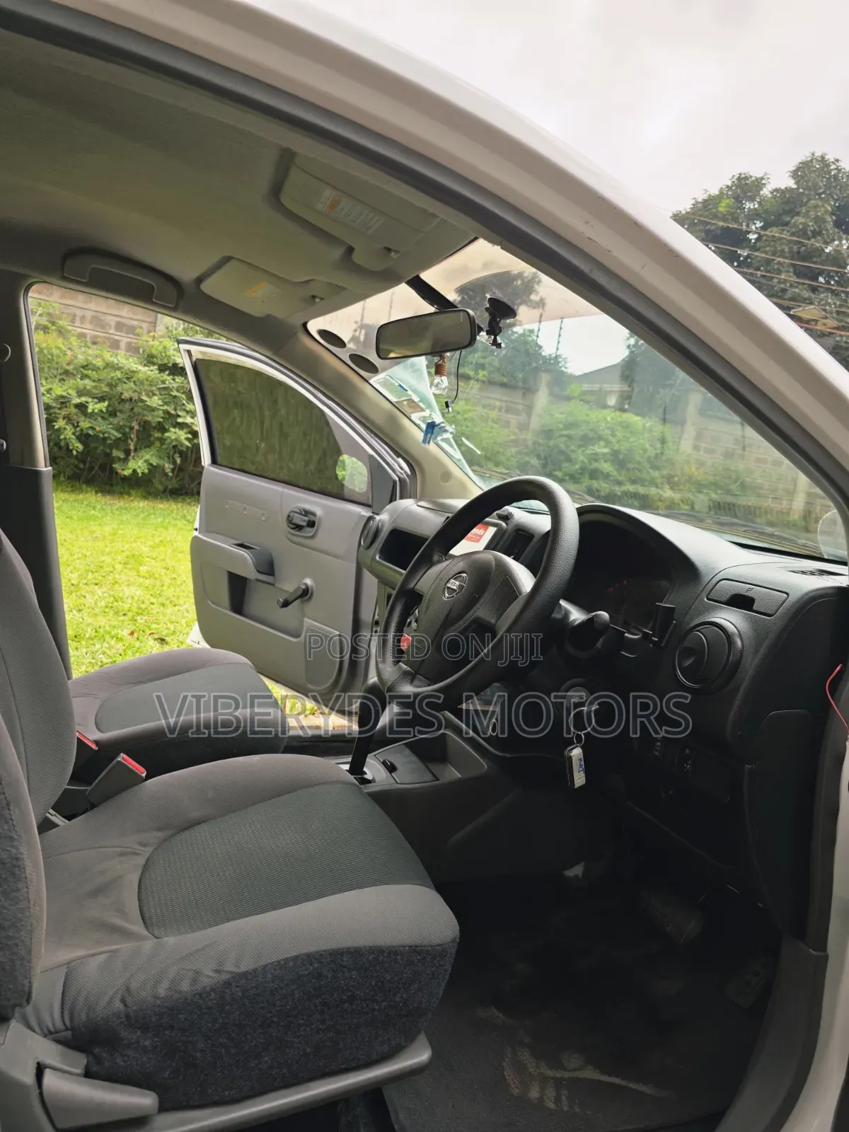Nissan Advan 2015 White