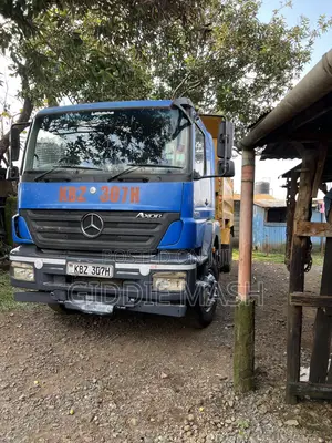 Mercedes Benz Axor Tipper