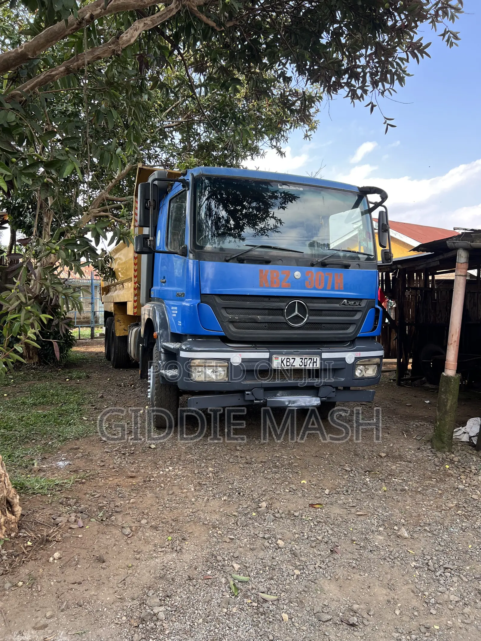 Mercedes Benz Axor Tipper