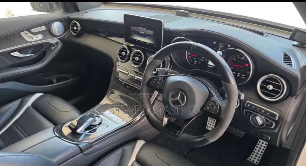 Mercedes-Benz GLC-Class 2019 White