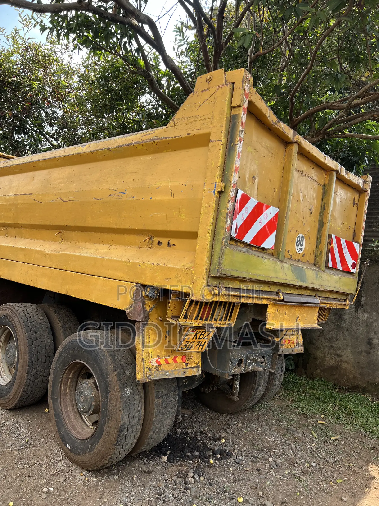 Mercedes Benz Axor Tipper