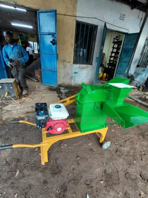​Compact Petrol Silage Machine