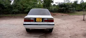 Toyota Corolla 1990 White