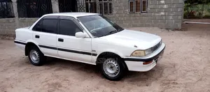 Toyota Corolla 1990 White