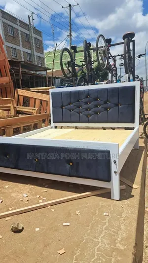 Black and White Mocket Beds 5 by 6