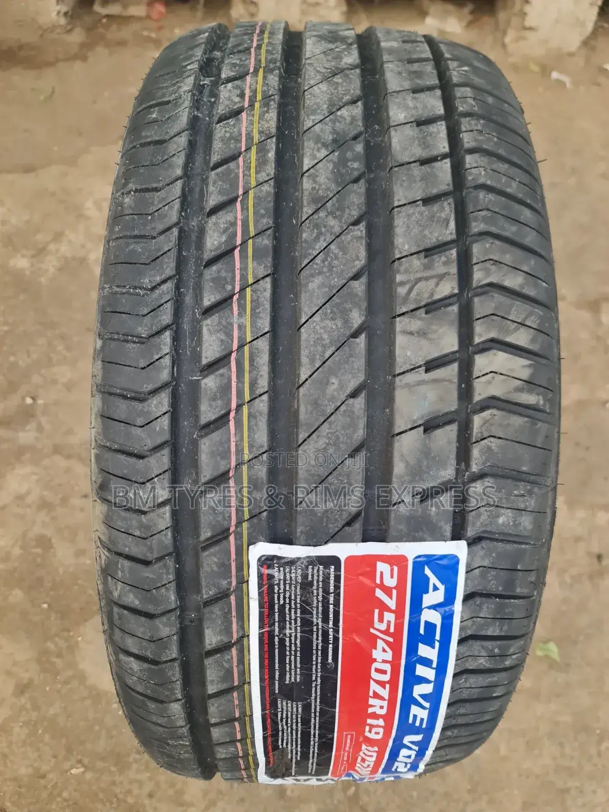 275 /40 R19 Vinmax Tires