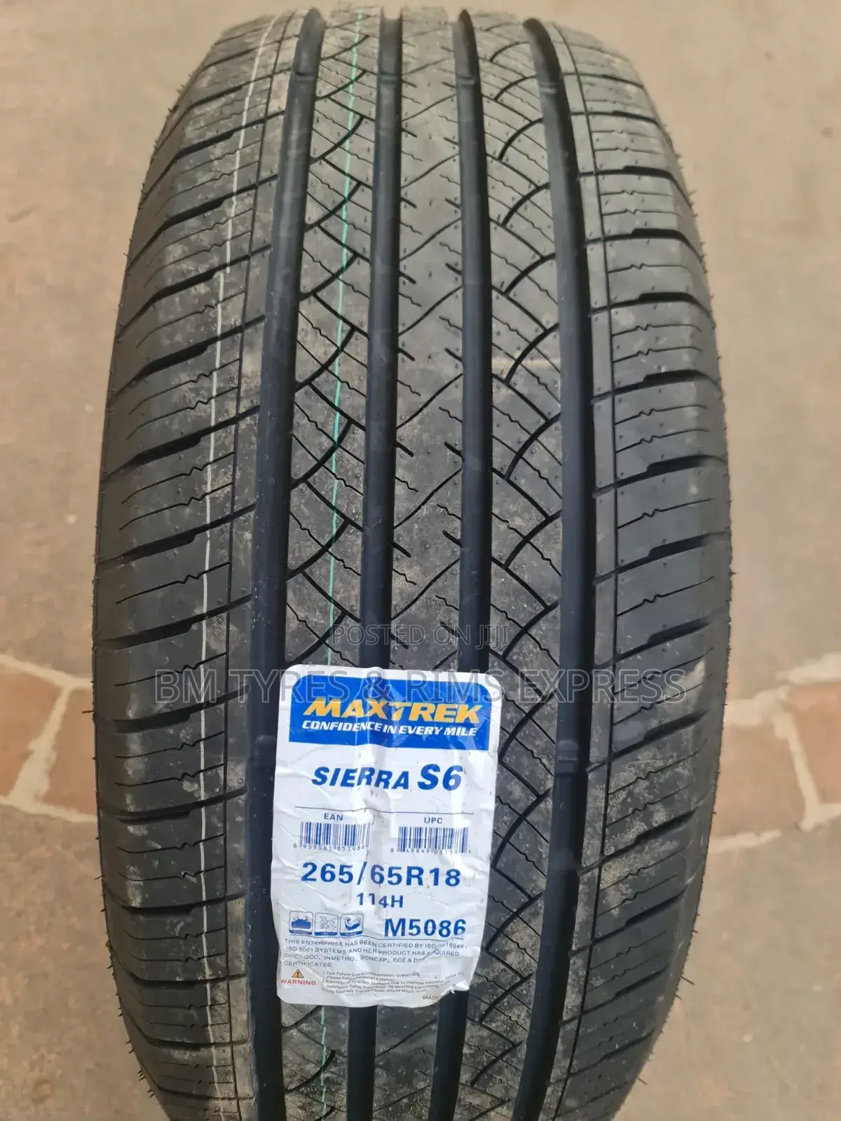 265 /65 R18 Maxtrek Tires (Highway)