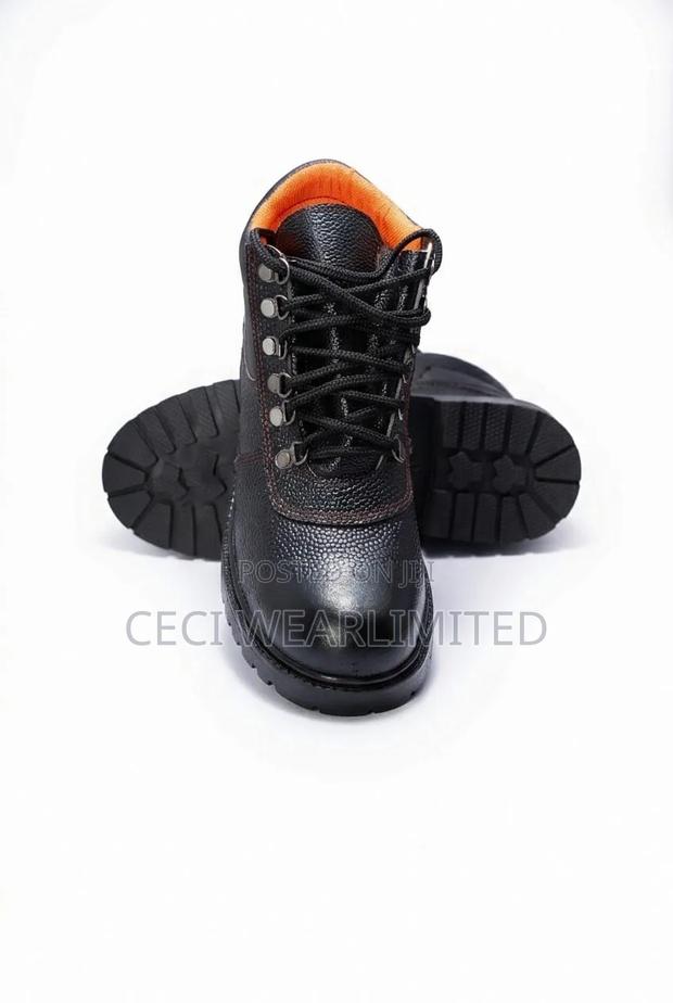 Safety Boots - main view