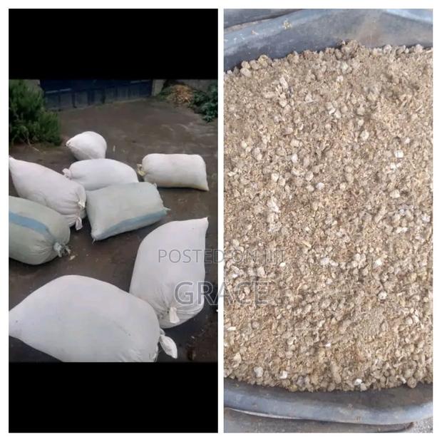 Poultry Farm Manure - thumbnail 2