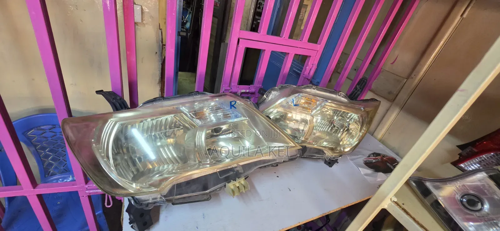 Nissan Serena 2010 Headlights