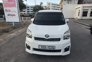 Toyota Voxy 2009 White