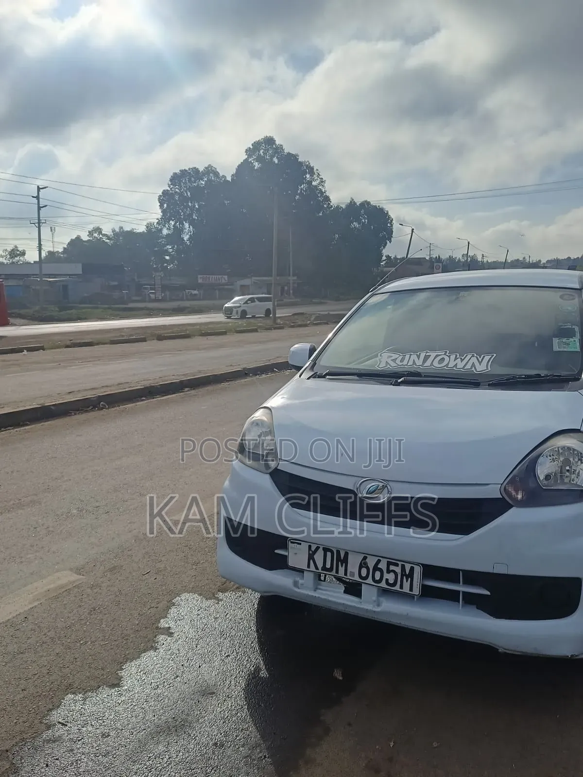 Daihatsu Mira 2016 White