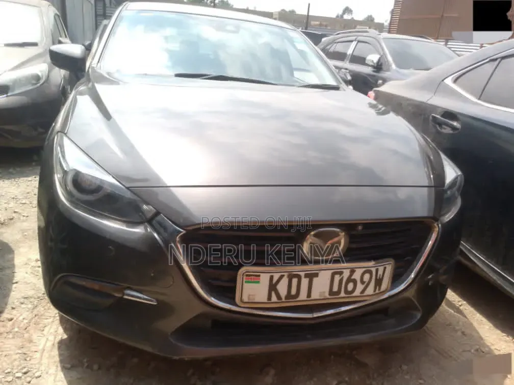 Mazda Axela 2018 Brown