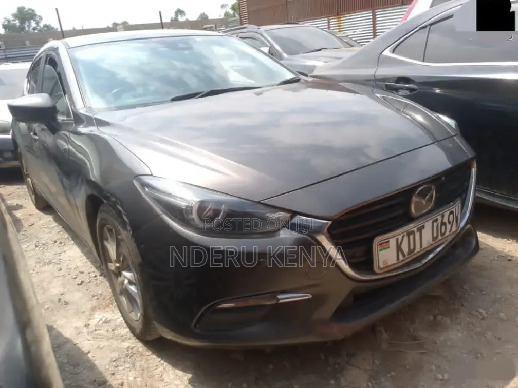Mazda Axela 2018 Brown