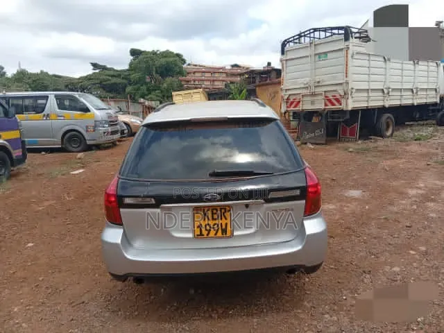 Subaru Outback 2.5i Wagon 2006 Silver