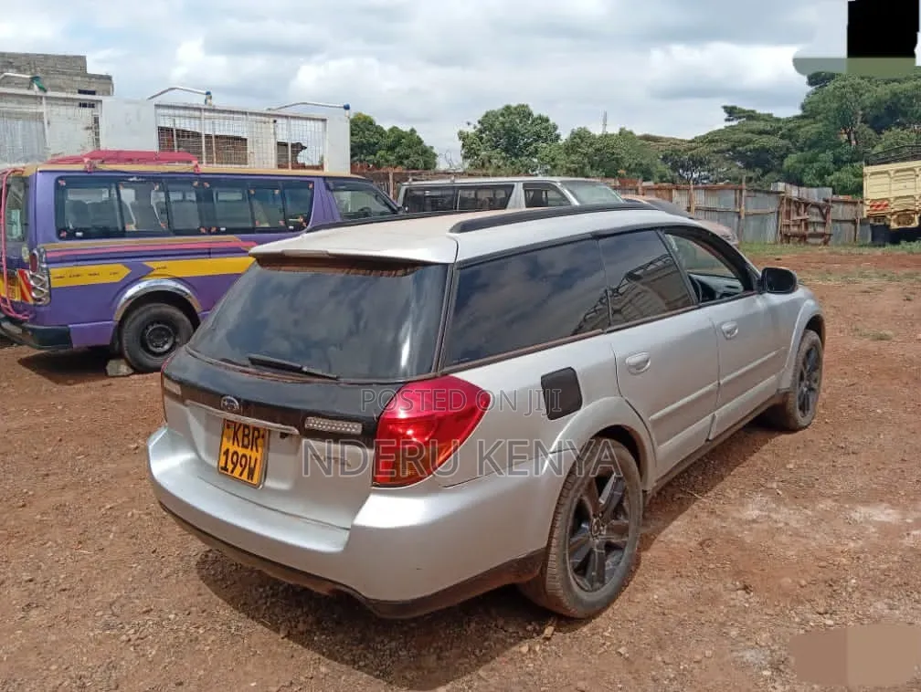 Subaru Outback 2.5i Wagon 2006 Silver