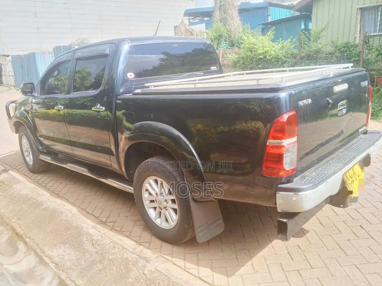 Toyota Hilux 2012 Black