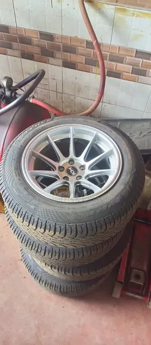 Size 15 Offset Rims With Tyres Toyota/ Nissan/Subaru