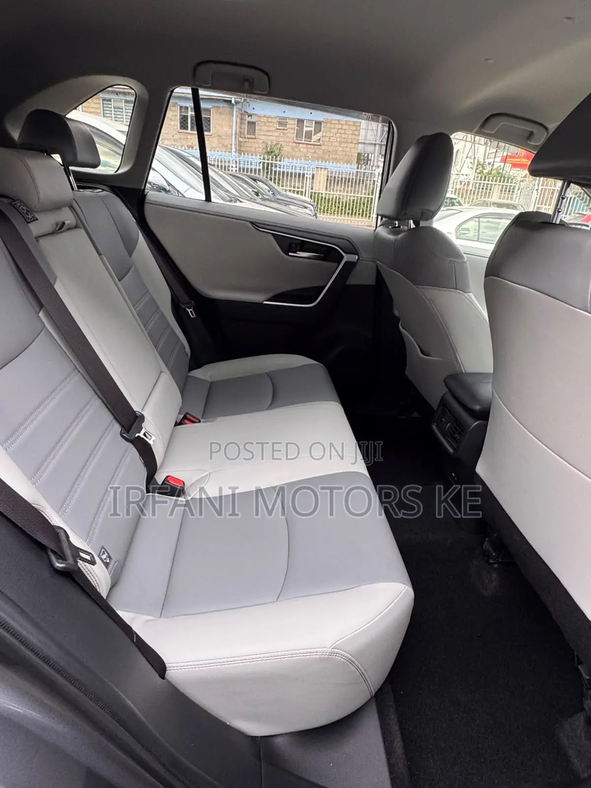 Toyota RAV4 LE AWD 2020 Gray