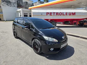 Toyota Wish 2013 Black