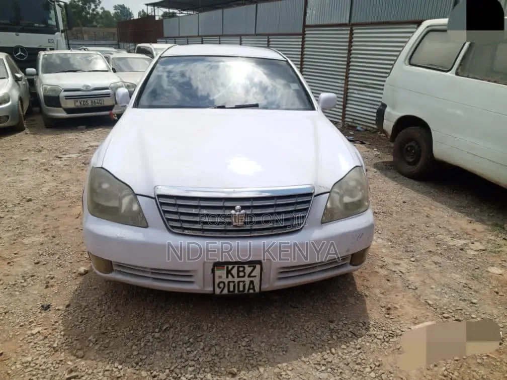 Toyota Crown 2007 Off white