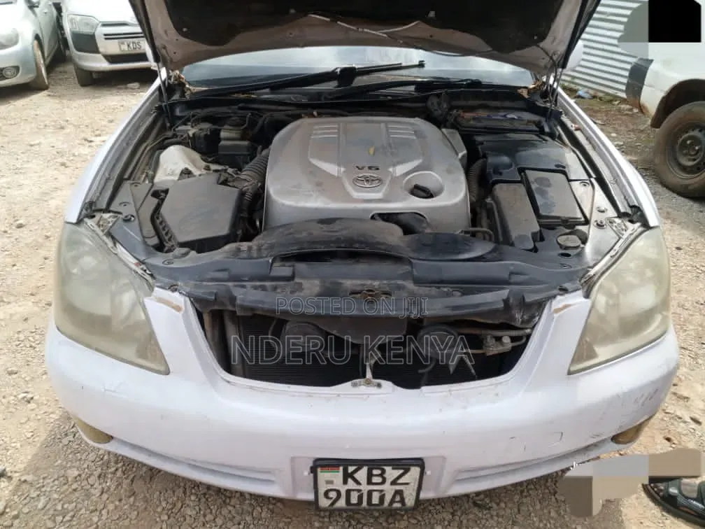 Toyota Crown 2007 Off white