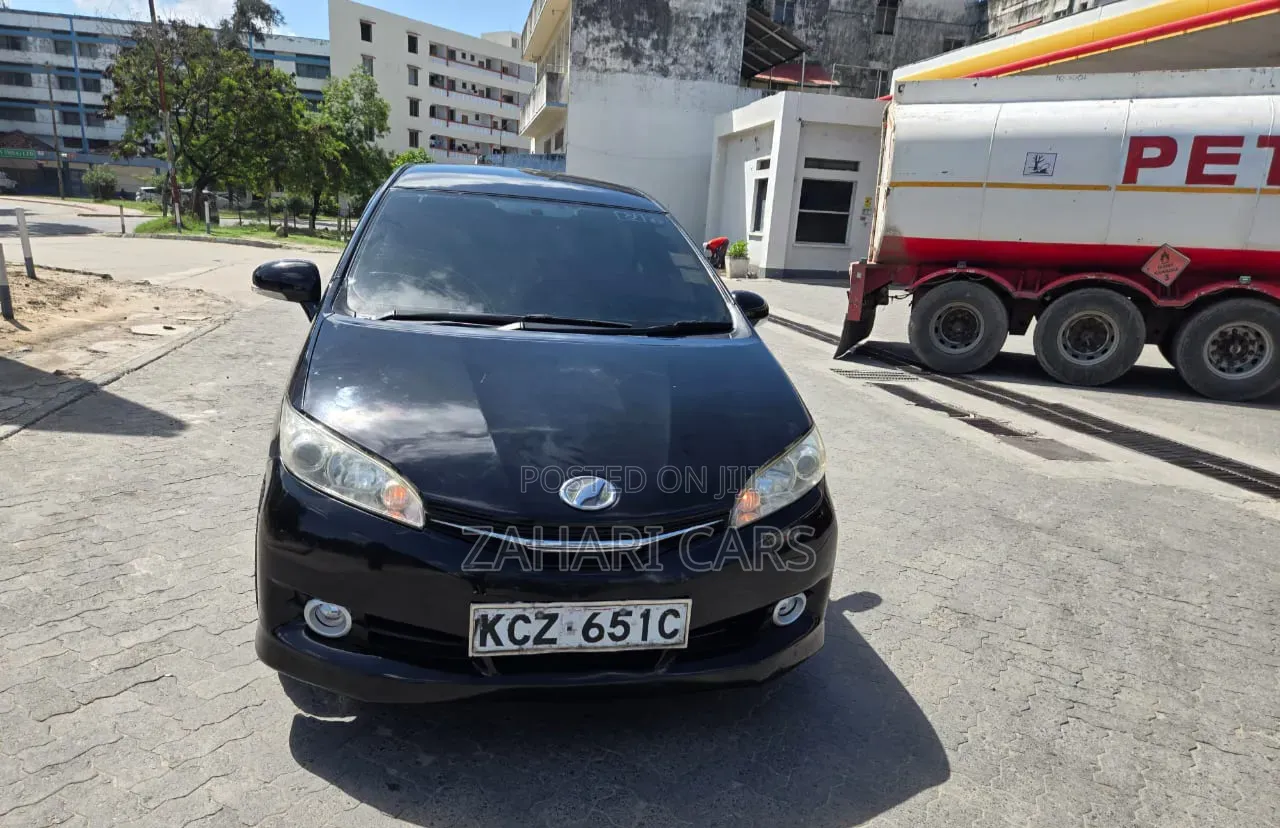 Toyota Wish 2013 Black