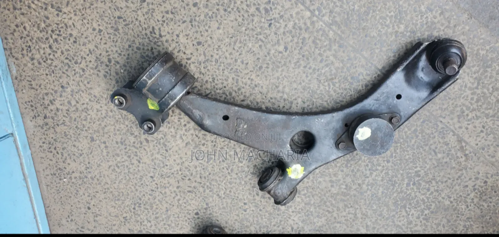 Front Lower Control Arm for Nissan Lafesta