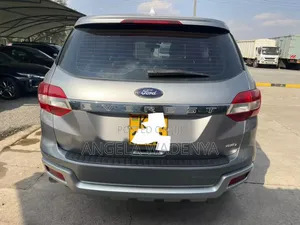 Ford Everest 2016 Silver